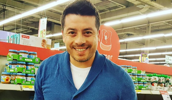 Tierna postal de Leandro Martínez deja en evidencia lo grandes que están sus trillizas