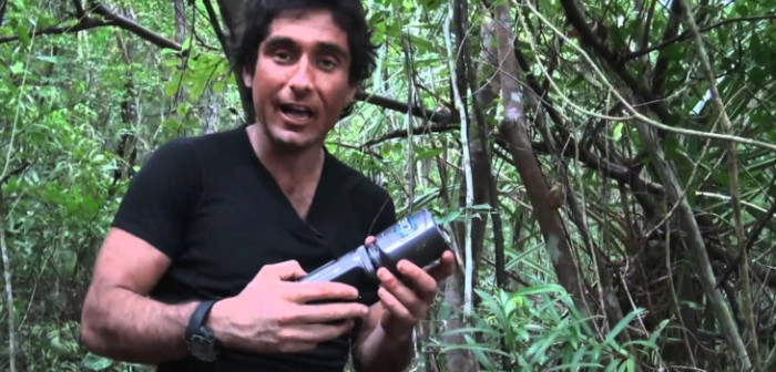 Denuncian burdo engaño de Claudio Iturra: Habría hecho pasar zoológico por selva