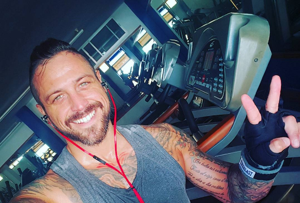 Pascual Fernández comparte texto escrito durante reality: recibió bromas por su caligrafía