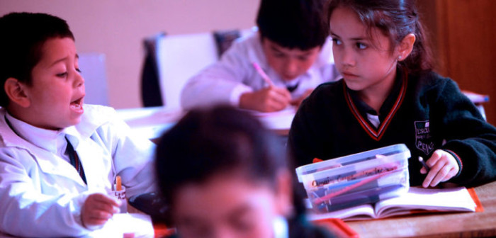 Los documentos que un colegio no puede exigirte a la hora de postular