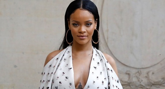 La polémica imagen que compartió Rihanna y por la cual fue duramente criticada