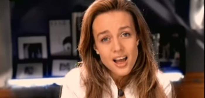 Cantante Fey deja atrás su antigua apariencia y presenta 'explícito' video musical