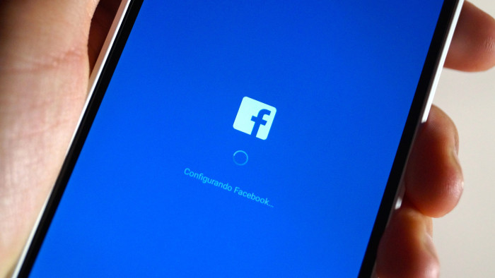 Indígena denuncia que Facebook le cerró cuenta porque su nombre 