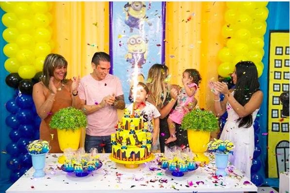 Instagram Maura Rivera