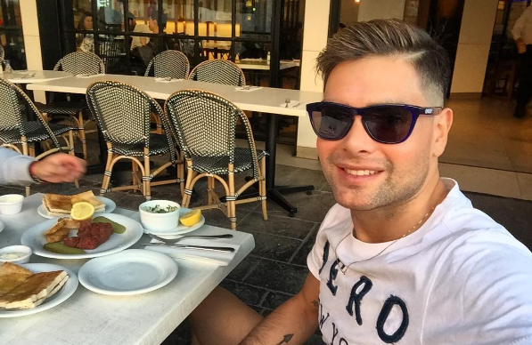 Nelson Pacheco compartió foto con su pareja para ser criticado, pero recibió sólo apoyo