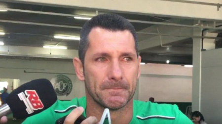 Entre lágrimas: Nivaldo, arquero de Chapecoense que no viajó, anuncia su retiro del fútbol