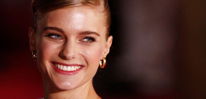 Volviendo a lo natural: Josefina Montané recibirá la Navidad con nuevo cambio de look