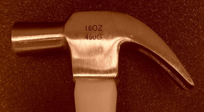 Hombre mató a martillazos a su novia y habría violado su cadáver: también asesinó a suegra