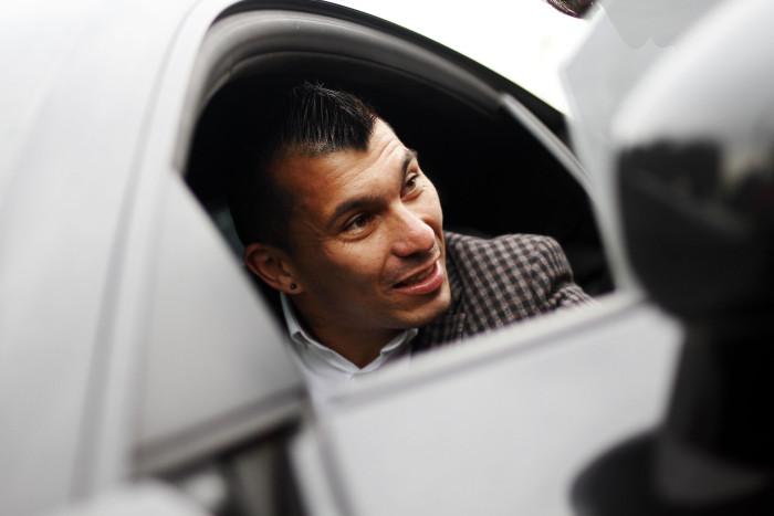 Gary Medel hace importante donación a la Teletón y revela que un hijo suyo recibe ayuda