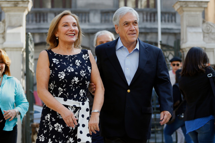 Sebastián Piñera conmemora 43 años de matrimonio con romántica fotografía en redes