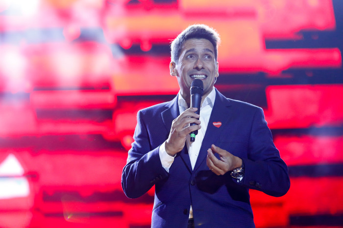 Un día inolvidable: El noble gesto que realizó Rafael Araneda con un niño de la Teletón