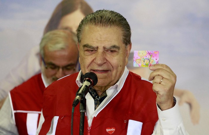 La cábala de Don Francisco para la Teletón: cocinero de 'Mucho Gusto' la preparó mal