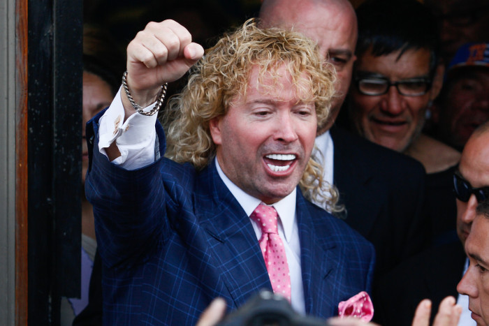 ¿Parecidos? La guapa hermana melliza de Leonardo Farkas