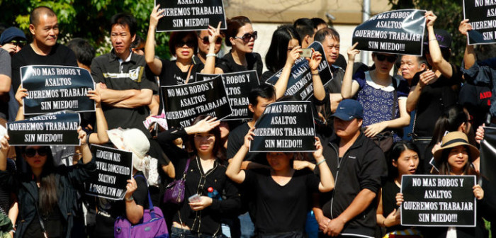 La historia detrás del hombre que movilizó a la comunidad china en Chile: Baolin Luo