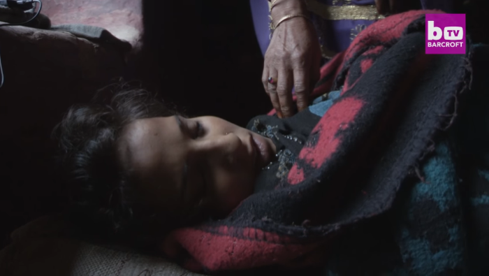 Khalida Akhter, la joven que sobrevivió a un quiste ovárico de 21 kilos