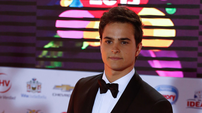 Critican a Augusto Schuster en redes por uso de playback en la Teletón 2016