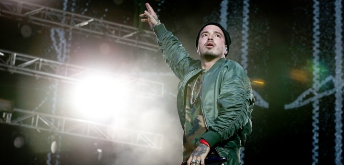 J Balvin impactó en redes con radical cambio de look: dividió a seguidores