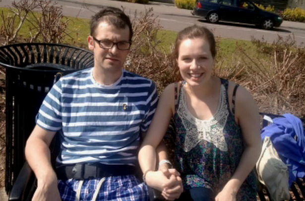 Captura ITV Extraordinary Weddings