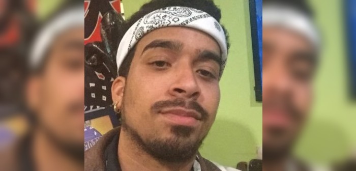 Joven regaló a su novia una caja vacía: su reacción fue aplaudida en redes sociales