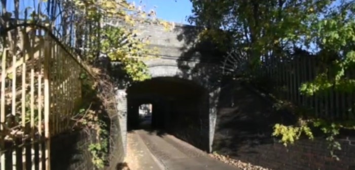 El cobarde ataque a un anciano tras cobrar su pensión: terminó con la mandíbula rota