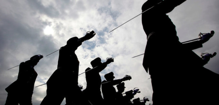 Denuncian a teniente de Escuela de Carabineros de violaciones, abusos y apremios