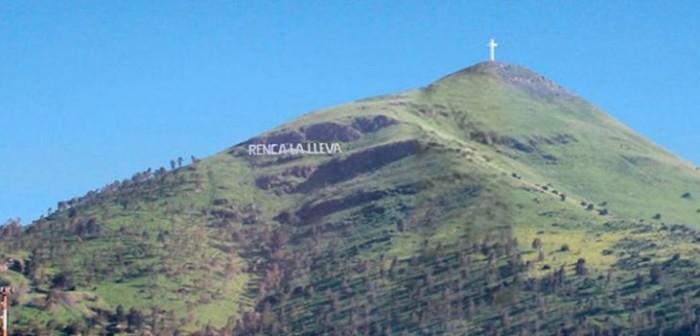 Renca ya no la lleva: retiran parte del icónico cartel de la comuna