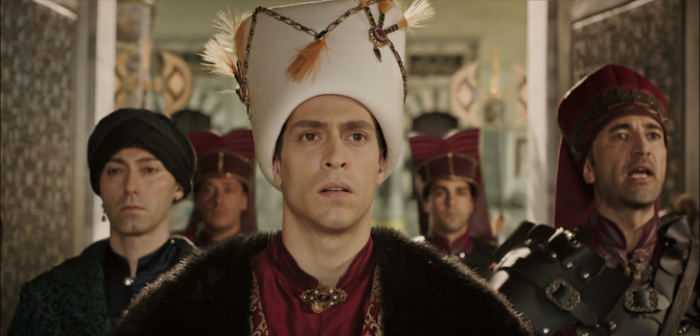 Televidentes festinan con meme que compara a protagonista de Kösem con estrella de La Roja