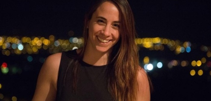 Amparo Hernández comienza el 2017 con nuevo look: se llenó de piropos en redes