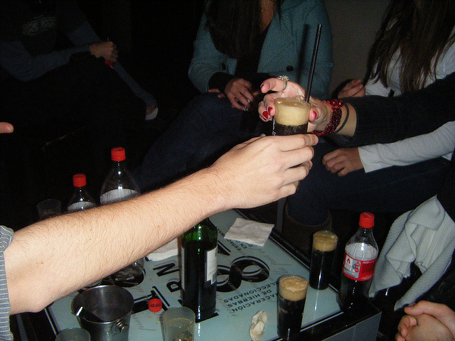 Cibernautas enfurecidos por artículo que consideró al fernet como 'el peor trago'