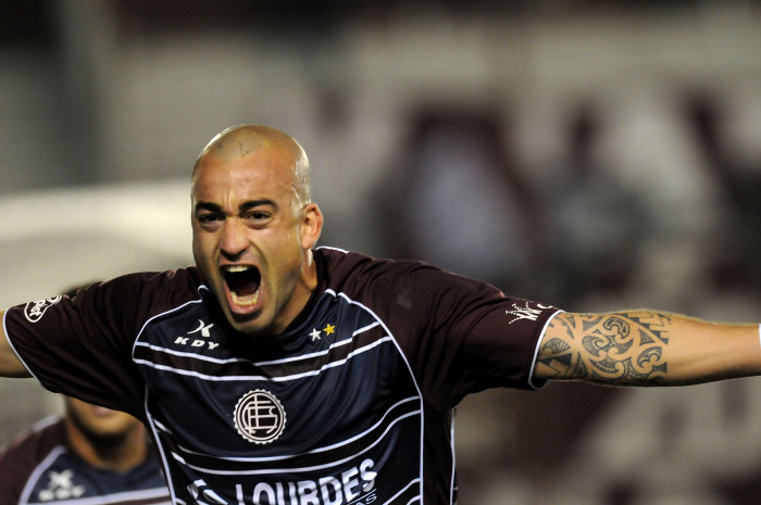 Universidad Católica anunció un principio de acuerdo con Santiago Silva