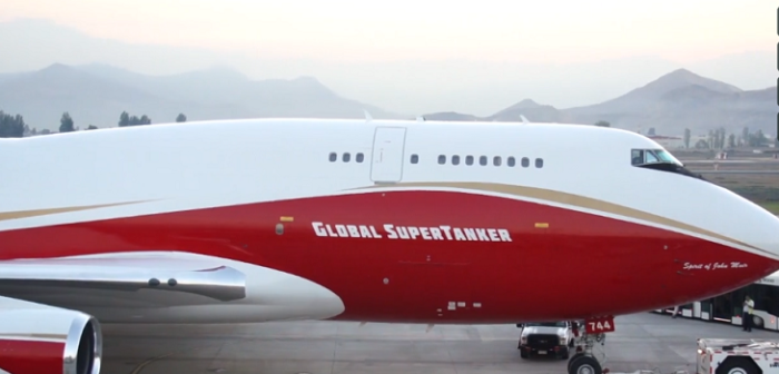 Conoce cómo es el 'SuperTanker' por dentro: el avión que promete controlar los incendios