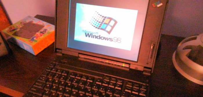 Hombre que compró un notebook antiguo se llevó una gran sorpresa al prenderlo