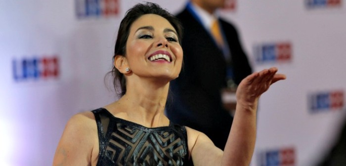 Mónica Godoy mandó apoyo a damnificados por incendios con sensual topless