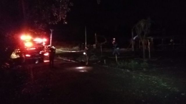 Nuevo ataque incendiario en La Araucanía: queman siete vehículos en Padre Las Casas
