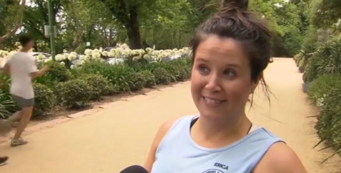 La absurda respuesta de esta mujer cuando reportero le pidió deletrear su nombre: es viral