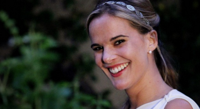 Javiera Suárez sorprendió con extremo corte de cabello en lanzamiento de su sitio web