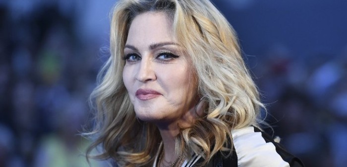 Madonna presenta en redes a sus hijas adoptivas Estere y Stelle