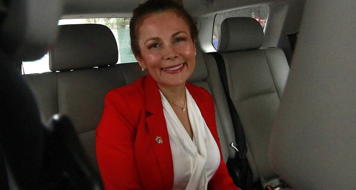 Cathy Barriga sacó aplausos tras compartir tierna imagen por el día de San Valentín