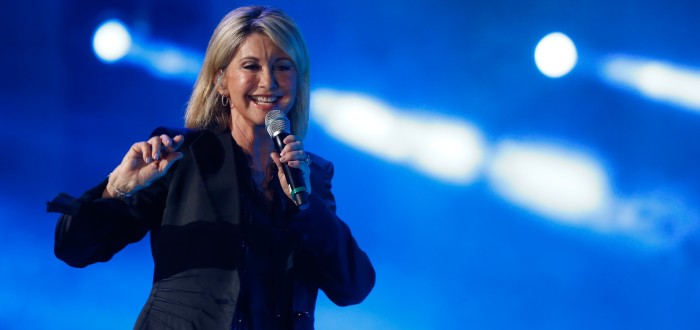 Tuiteros del mundo pensaron que Olivia Newton-John había muerto tras ser trending topic