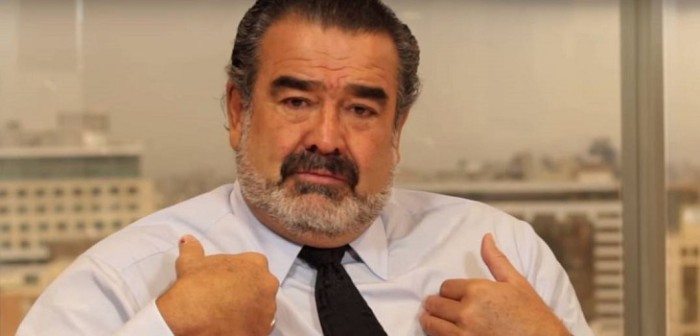 Joven que invitó a comer a Denise Rosenthal con Junaeb convidó a tomar 'once' a Luksic