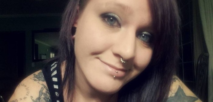 Joven terminó en el hospital luego que serpiente quedara atrapada en el lóbulo de su oreja