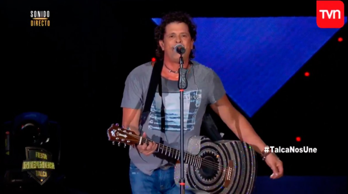 Rematan en 5.5 millones guitarra de Carlos Vives para ayudar a damnificados por incendios