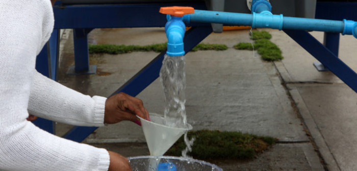 Los puntos de abastecimiento de agua potable ante masivo corte en la región Metropolitana