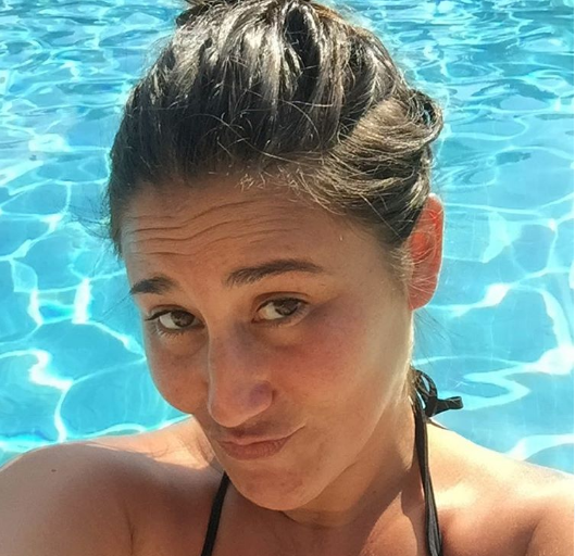 Belén Mora responde a quienes piensan que terminó con Toto por no ir con él al Caribe