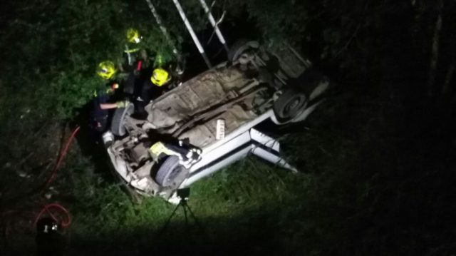 Concepción: Un muerto y seis lesionados deja caída de vehículo desde puente Juan Pablo II