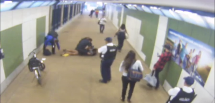 Polémica en Brasil por videos de detención de joven chilena que cantaba en el metro