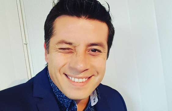 Leandro Martínez enternece a fanáticos con 'accidentado' video de sus trillizas