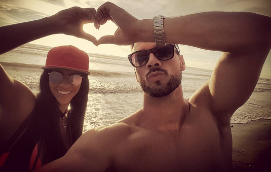 Imágenes de Michael y Ámbar confirman que el romance continúa fuera de 'Doble Tentación'