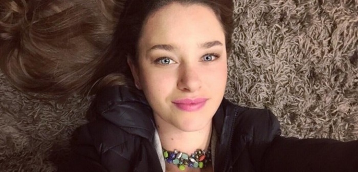 Actriz de 'Veinteañero a los 40' sufrió violento asalto junto a su pololo