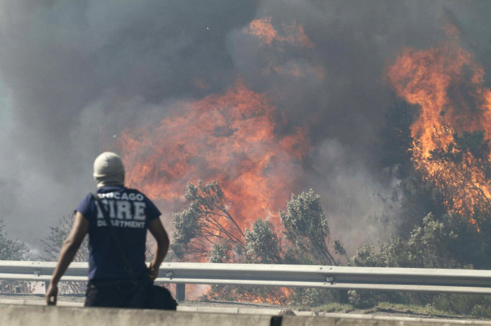 Imágenes revelan magnitud de incendio forestal que afecta a la región de Valparaíso